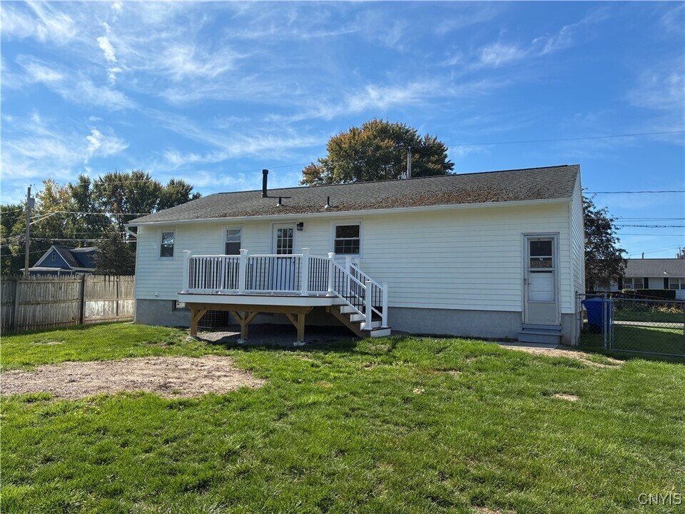 744 North Ave in Syracuse, NY - Building Photo