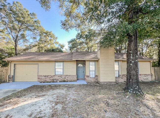 property at 303 Springwood Cir
