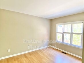 348 Llewellyn Mews in Norfolk, VA - Building Photo - Building Photo