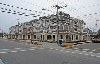 Avalon Breezes Plaza in Avalon, NJ - Building Photo