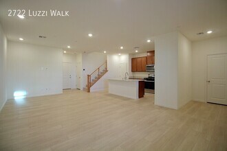 2722 Luzzi Walk in Henderson, NV - Building Photo - Building Photo