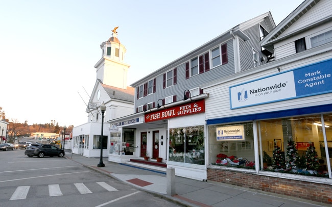 37 Union Sq in Milford, NH - Building Photo - Building Photo