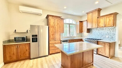 3913 Palomar Dr in Fallbrook, CA - Building Photo - Building Photo