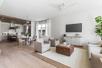 2305 Eastland Ave in Nashville, TN - Building Photo - Building Photo