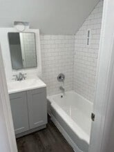 925 Garfield Ave in Rockford, IL - Building Photo - Building Photo