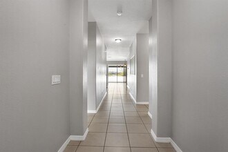 485 Kestrel Dr in Groveland, FL - Building Photo - Building Photo