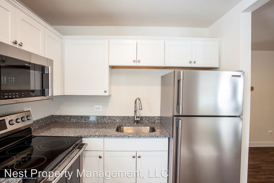 614 Rockcreek Rd-Unit -Unit A in Charlottesville, VA - Building Photo