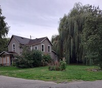 1204 Washington St in Sumner, WA - Foto de edificio - Building Photo