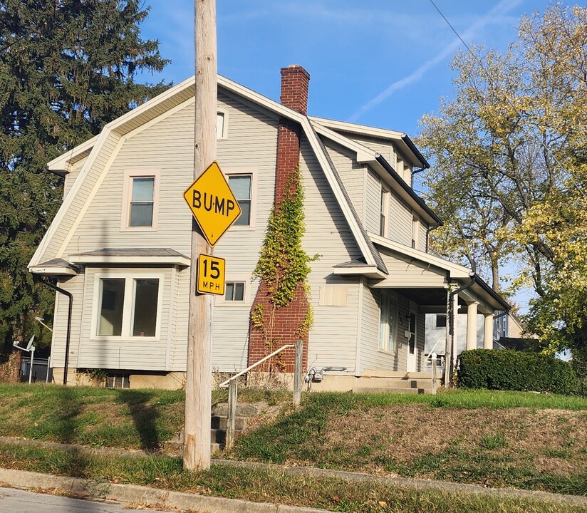 3103 N Main St in Dayton, OH - Building Photo