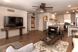 301 NW F St in Bentonville, AR - Building Photo - Building Photo