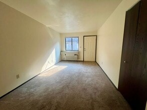 103 Kellywood Manor in New Kensington, PA - Building Photo - Building Photo