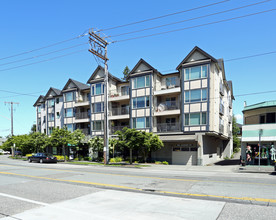 3121 W Government Way in Seattle, WA - Building Photo - Building Photo