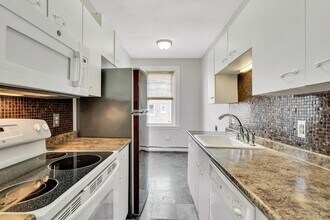 1625 Commonwealth Ave, Unit 22 in Boston, MA - Building Photo - Building Photo