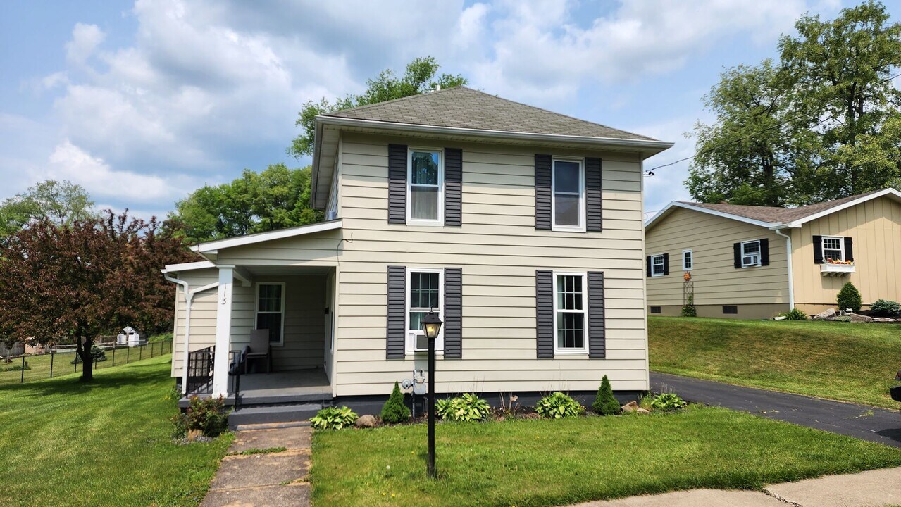 113 N 5th St in Allegany, NY - Building Photo