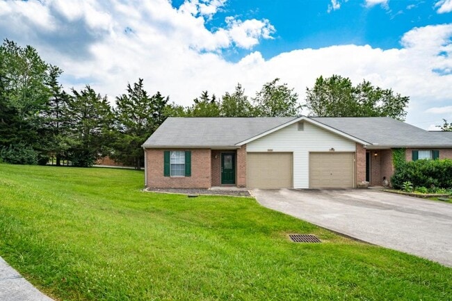property at 322 Hawthorne Oaks Way
