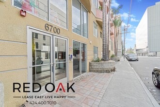 6700 Franklin Pl in Los Angeles, CA - Building Photo - Building Photo