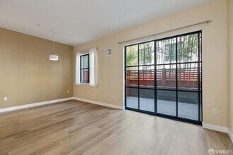 88 Townsend St in San Francisco, CA - Building Photo - Building Photo