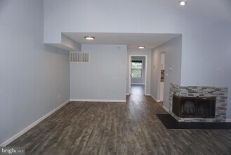 112 Biscayne Ct in Princeton, NJ - Building Photo - Building Photo
