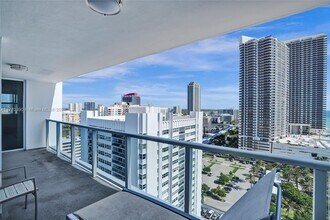 1904 S Ocean Dr, Unit TS206 in Hallandale Beach, FL - Building Photo - Building Photo