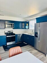 217 E 29th St in Los Angeles, CA - Building Photo - Building Photo