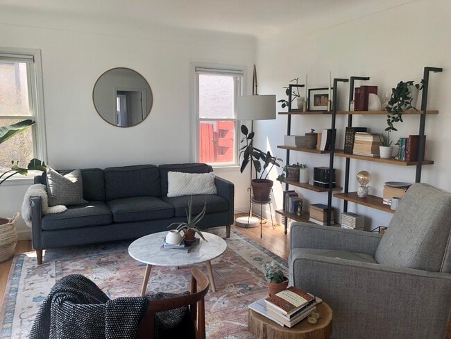 property at 4425 York Ave N