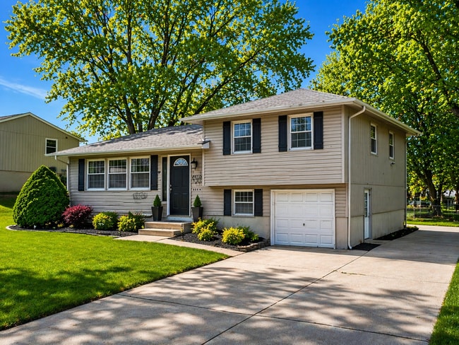 property at 500 NE 113th Ter