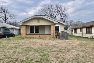 1556 Burgin Ave in Birmingham, AL - Building Photo