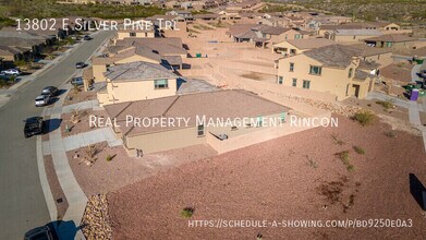 13802 E Silver Pne Trl in Vail, AZ - Foto de edificio - Building Photo