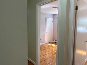 37 Williams Ave in Newburgh, NY - Building Photo - Building Photo