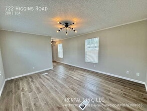 722 Higgins Rd in North Fort Myers, FL - Building Photo - Building Photo