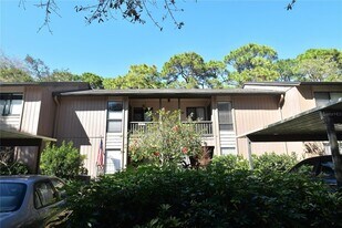 1716 Glenhouse Dr, Unit GL421 in Sarasota, FL - Building Photo