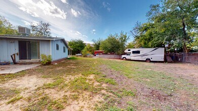 451 Loveridge Dr in Moab, UT - Building Photo - Building Photo