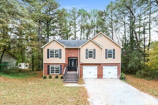3971 Brookstone Ct in Ellenwood, GA - Building Photo