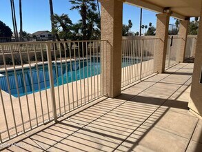 6283 W Lone Cactus Dr in Glendale, AZ - Building Photo - Building Photo