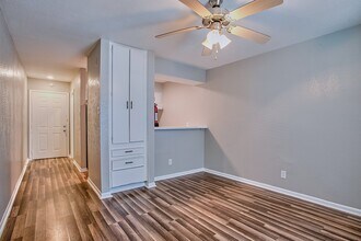 1423 Hawthorne St in Houston, TX - Foto de edificio - Building Photo