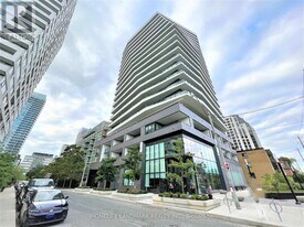11 Lillian St in Toronto, ON - Building Photo