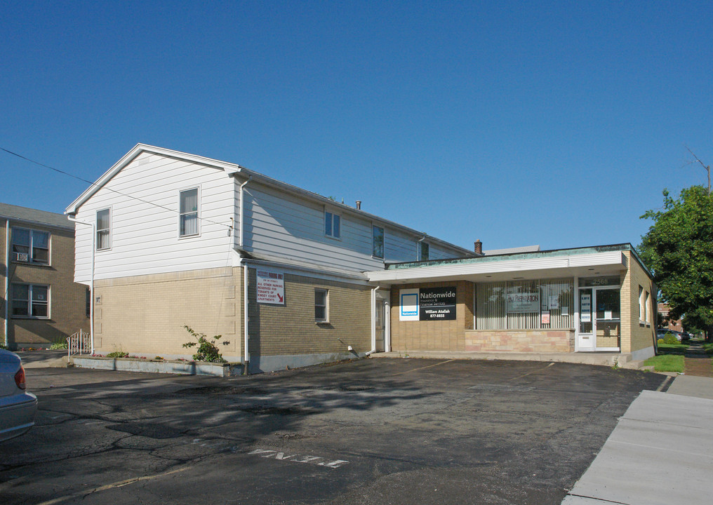 Kinsey Court in Kenmore, NY - Building Photo