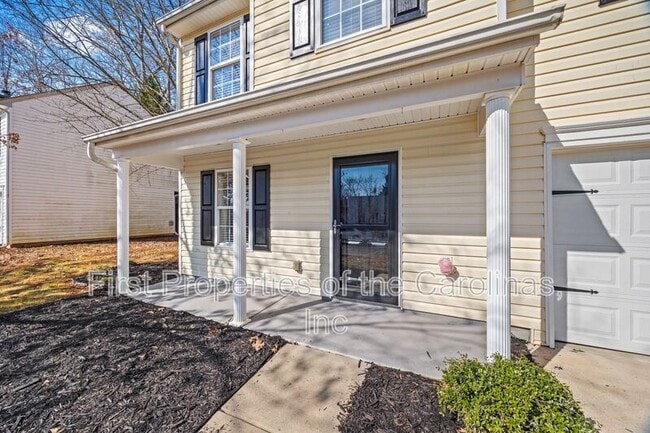 1411 Swaying Branch Ln in Clover, SC - Building Photo - Building Photo