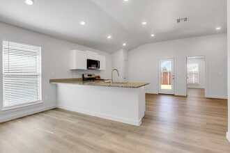 6333 Poppy Dr in Midland, TX - Building Photo - Building Photo