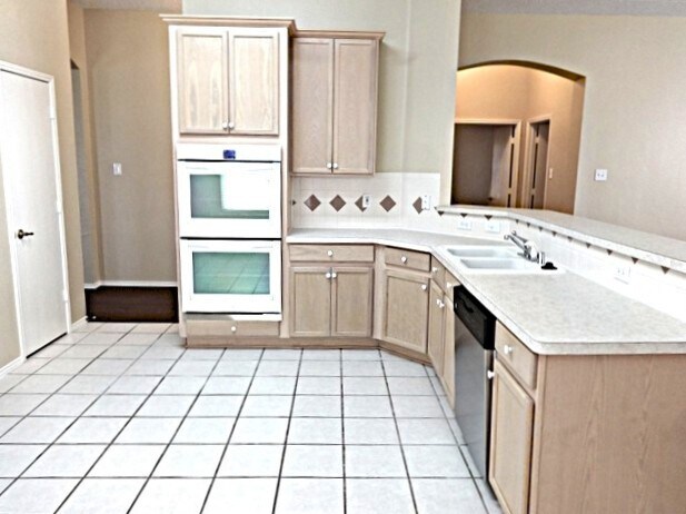 1307 Rabbit Rdg in Cedar Hill, TX - Building Photo - Building Photo