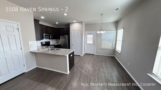 5508 Haven Spgs-Unit -2 in Converse, TX - Building Photo - Building Photo