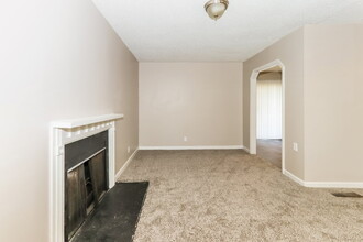 429 Azalea Dr in Stockbridge, GA - Building Photo - Building Photo