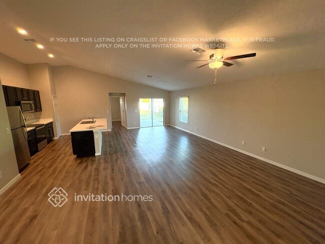 236 Albatross Rd in Rotonda West, FL - Foto de edificio - Building Photo