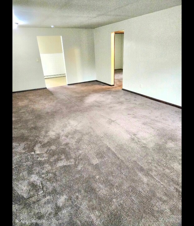 8260 Southern Blvd in Boardman, OH - Foto de edificio