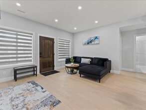 435 Mill St in Windsor, ON - Building Photo - Building Photo