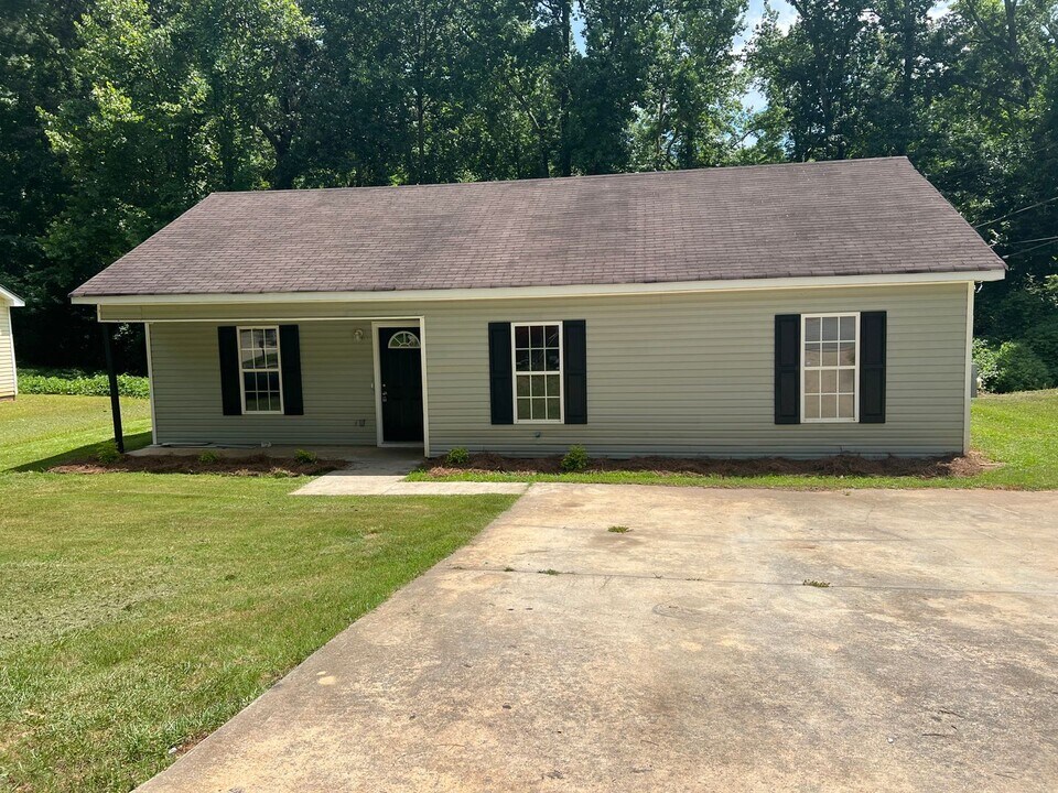 7121 Greenway Cove SW in Covington, GA - Building Photo