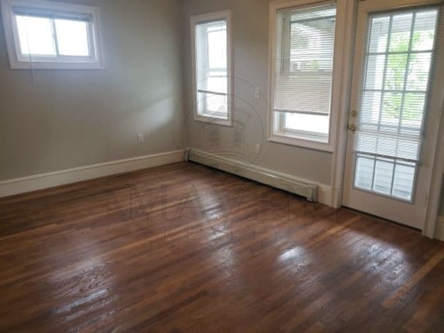 80 Grant St, Unit 3 in Somerville, MA - Building Photo - Building Photo