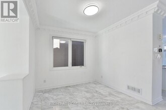 107 Westover Cres in Ottawa, ON - Building Photo - Building Photo