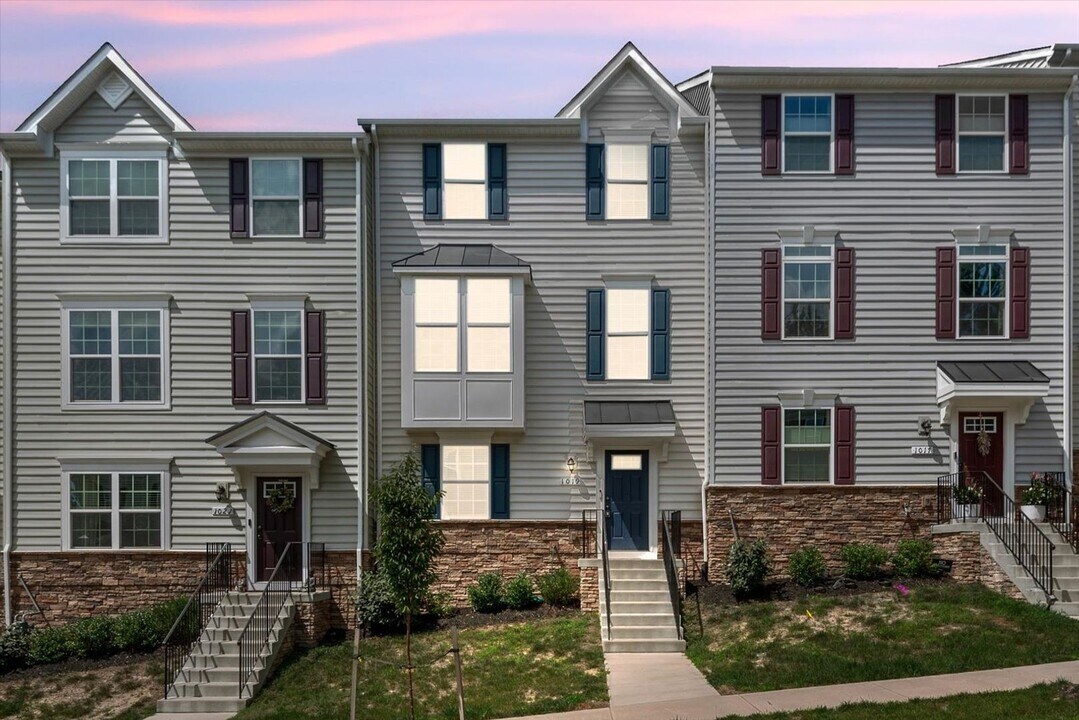 1019 Valley Run Dr in Fredericksburg, VA - Building Photo