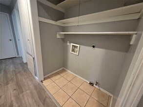 1015 Western Hills Dr in Katy, TX - Building Photo - Building Photo